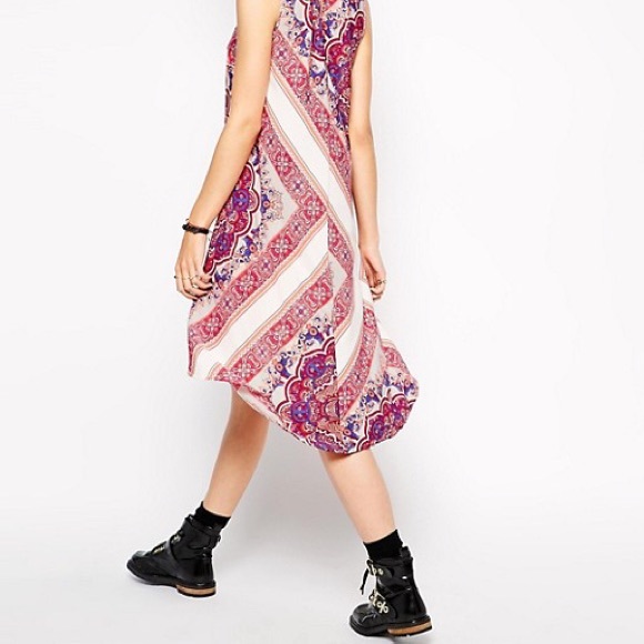 Vero Moda Amsterdam Scarf Print Dress - Picture 2 of 7